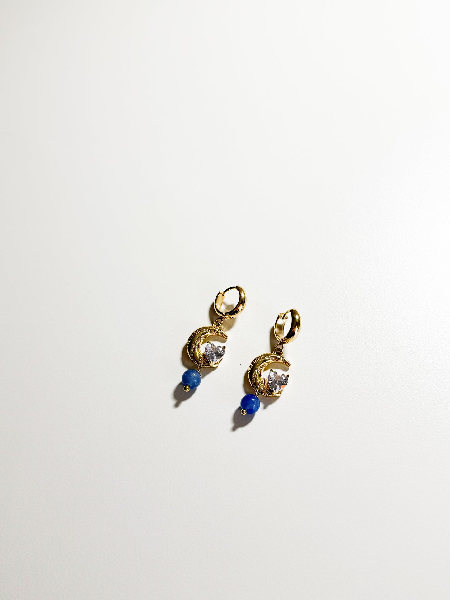 Orecchini ciondolo luna e pietra avventurina blu