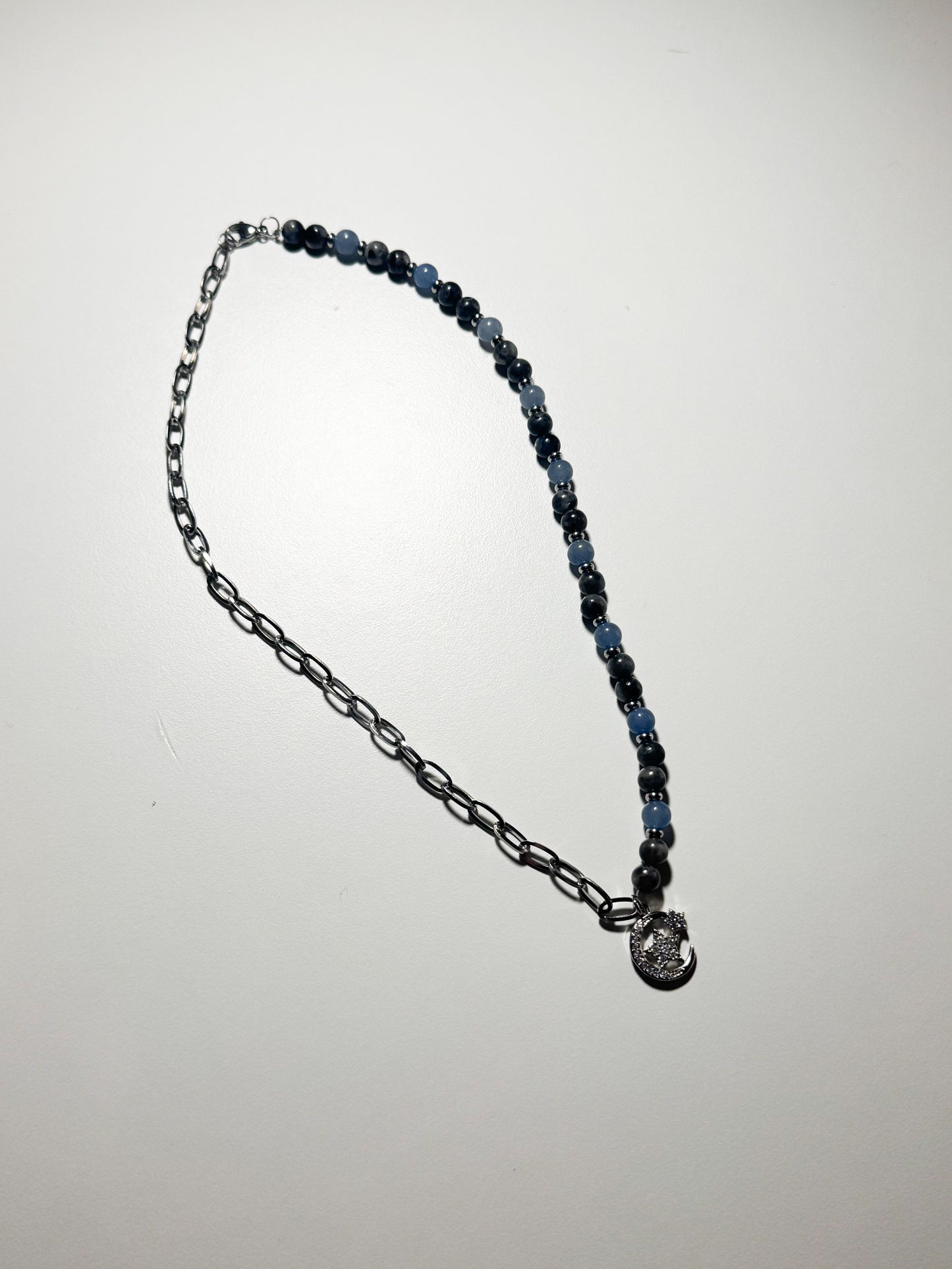 Collana ciondolo luna labradorite ed avventurina blu